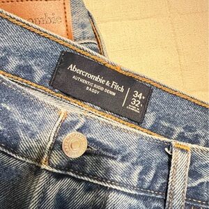 Abercrombie & Fitch Blue Rigid Denim Baggy Jeans